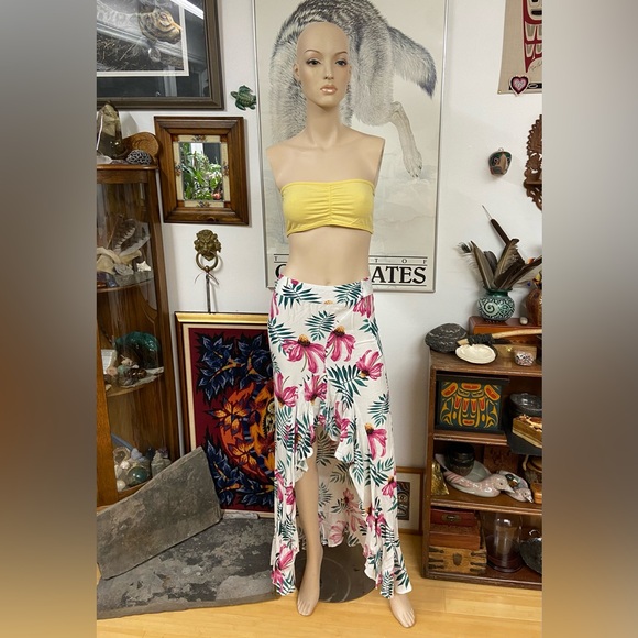 Ruffled Flamingo High Low Skirt - Picture 9 of 16